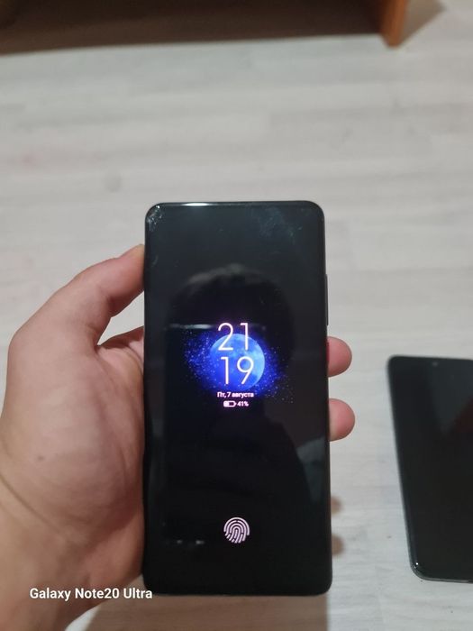Продам Mi 9t pro 128/8