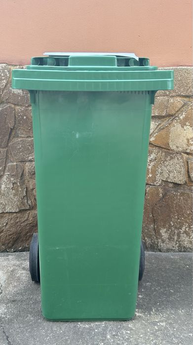 Продавам зелен кош за боклук 120 литра - нов, налични 20 броя