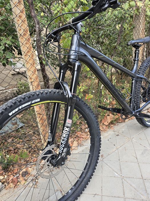 Боен Твърдак велосипед 29 цола Saracen Zenith Elite  Проходни оси  1х11 Sram GX Rockshox 35 Dropper post