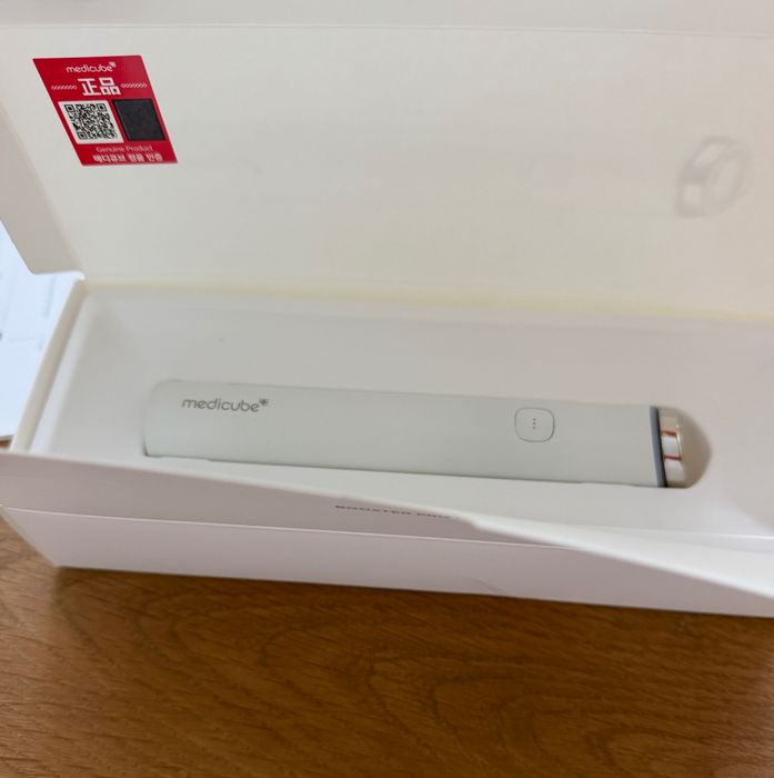 НОВ MediCube Age-R Booster Pro Mini