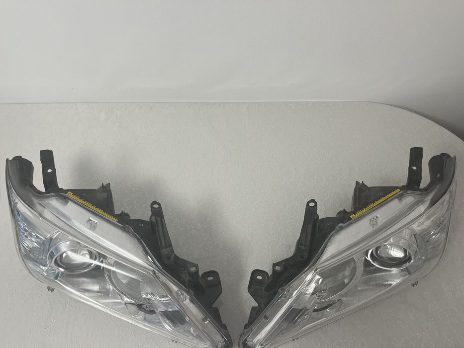 Фары на камри 50