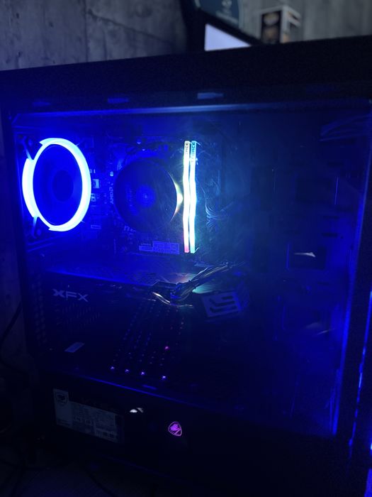 RYZEN 5 3600; Rx 580 8gb; 16 gb 3200MHZ t-force ram настолен геймин