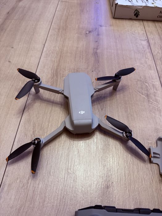 Drona DJI mini 4k