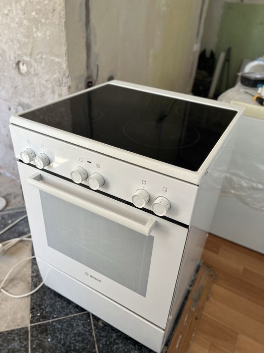 Продается электроплита Bosch