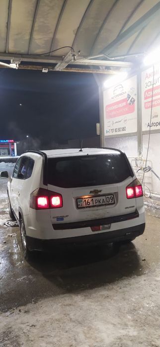 Продам машину шевроле орландо