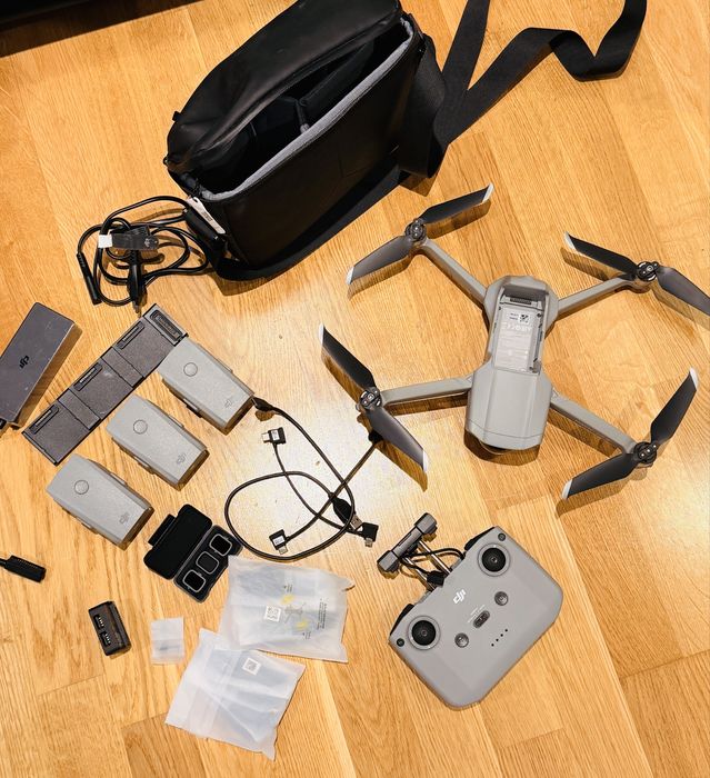 Drona DJI Mavic Air 2 Fly More Combo