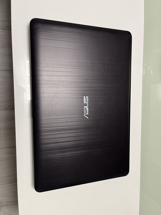 Laptop Asus VivoBook 15