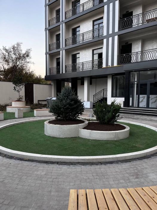 Продается 1 ком. квартира, 33м2+4м2. ЖК «Darkhan Residence».  Мирзо У.