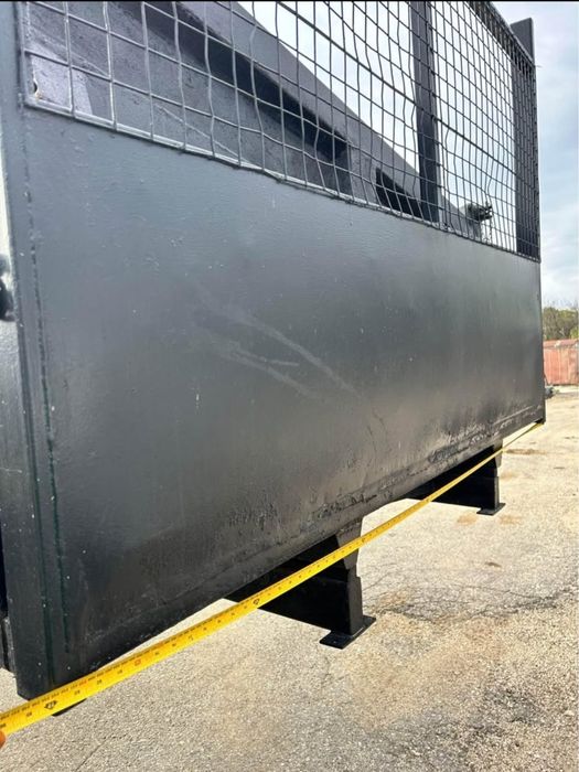 Самосвалнен кош с помпа и цилиндър за бус