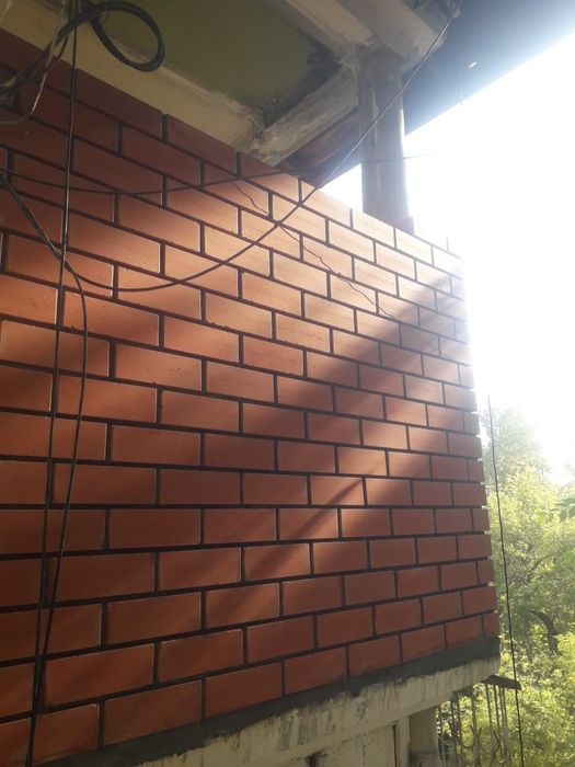 кладка балконов аблицовичним