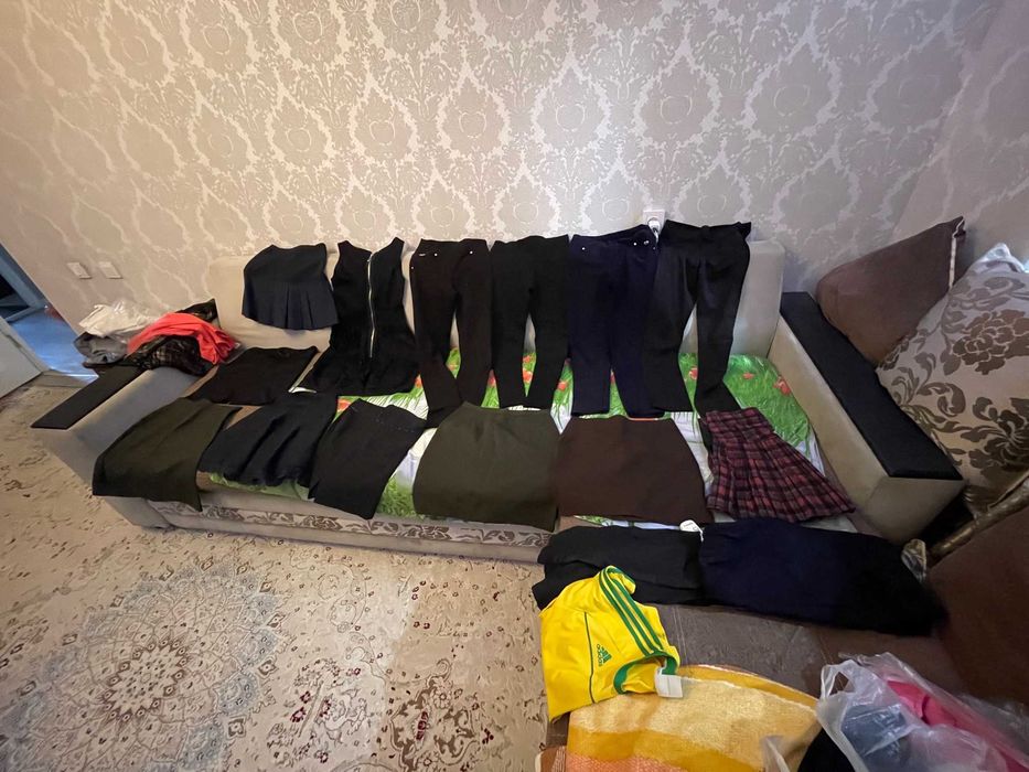 Одежда для взрослых и детей, обувь