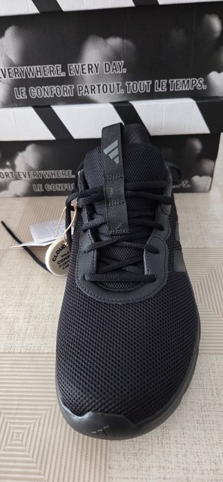 Adidasi sport la cutie