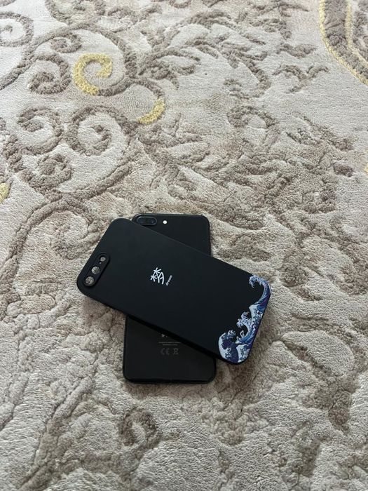 Продаю iphone 8 plus