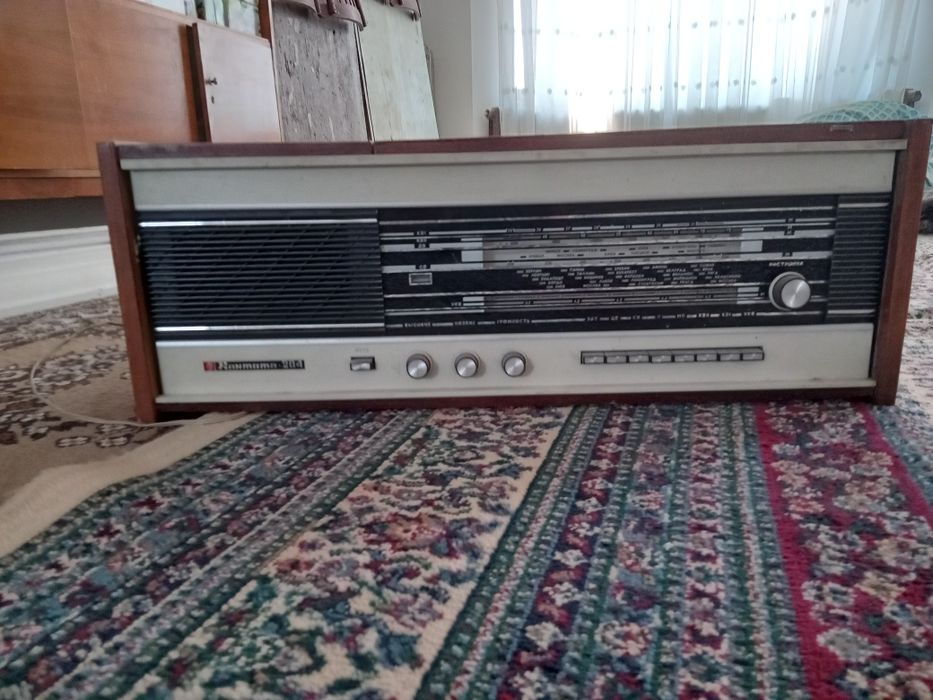 Радио приёмник, антиквар