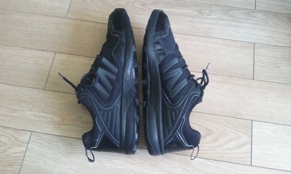 adidasi pantofi de sport barbati 43,5