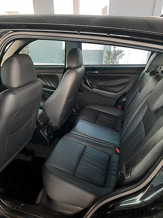 Alfa Romeo ECO DISTINCTIVE /Piele neagra/ Predare imediata din parc