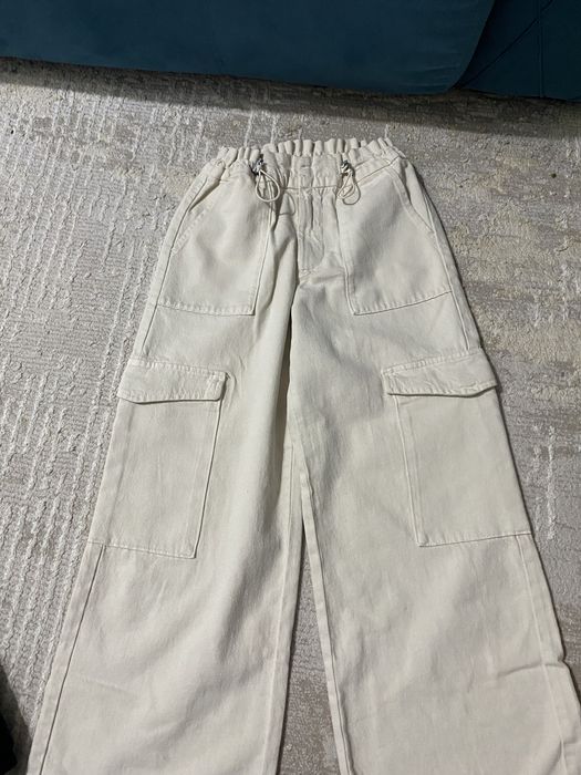 Продам джинсы зара на девочку