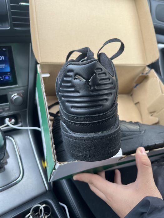 Продам PUMA кроссовки