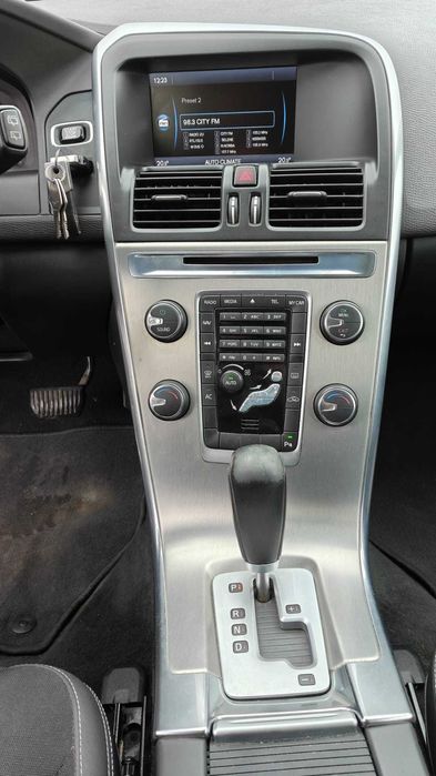 Volvo XC60, 2.0d, cu 5 pistoane, euro5, automat, 163cp