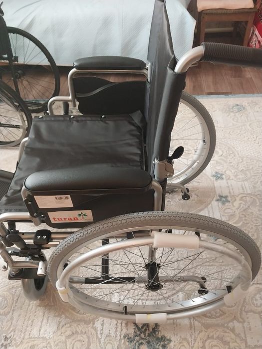 Инвалидная коляска