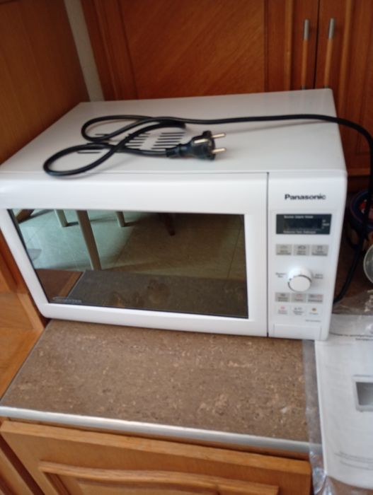Микроволновая печь PANASONIC