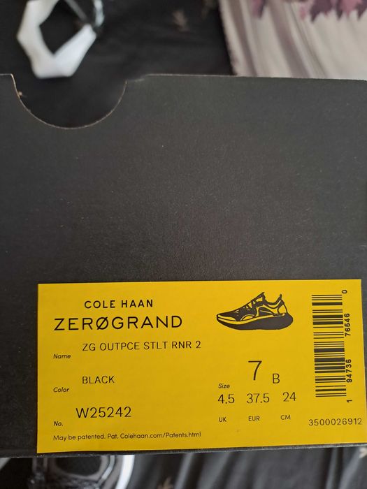 Продавам  оригинални маратонки  на Cole Haan-нови