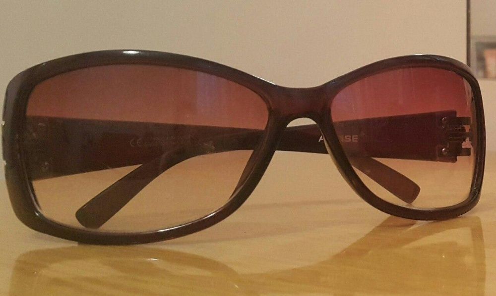 Солнцезащитные очки от европейского бренда Accessories!