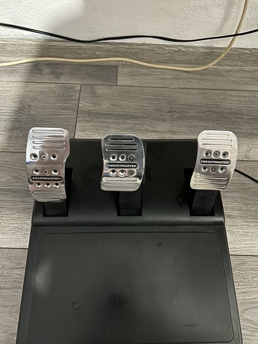 Volan gaming Thrustmaster t300rs (nu logitech)