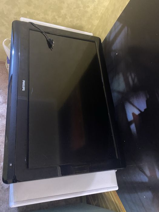 Продам телевизор philips