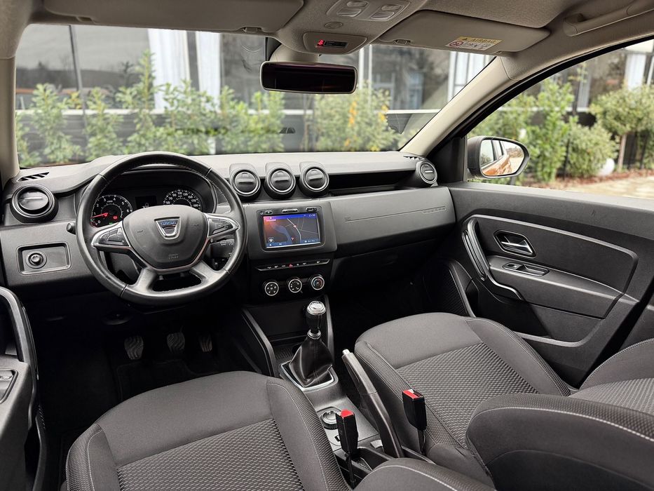 Dacia Duster |1.6Benzina|Prestige|4x4|Navigatie|Camera|Carlig|