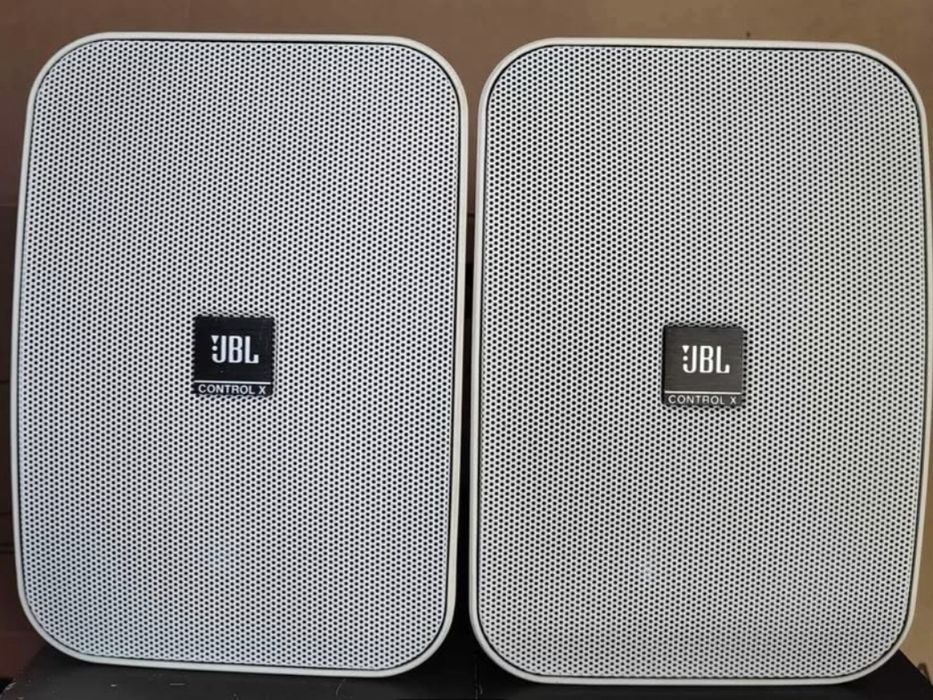 Boxe JBL control  X