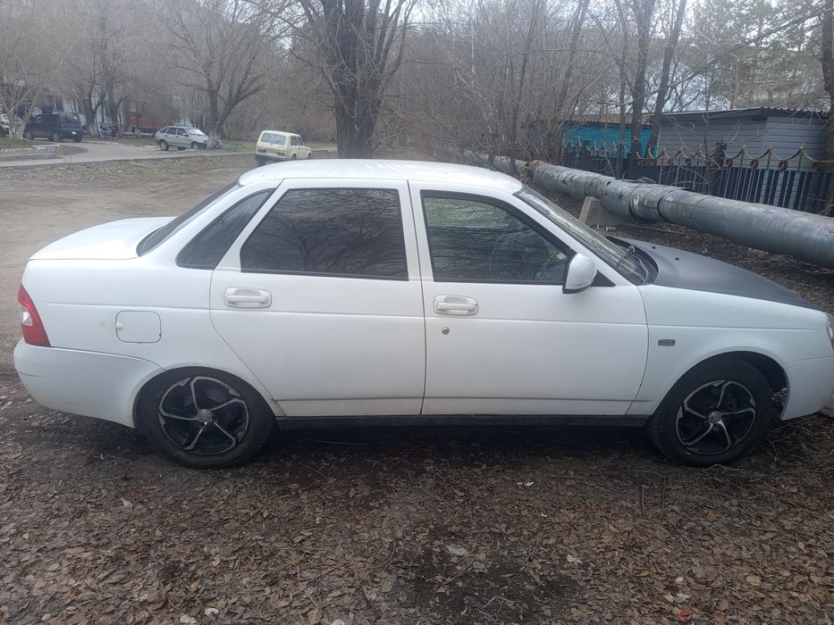 Продам Приору 2013 года