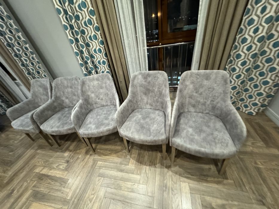 Столы для гостиной