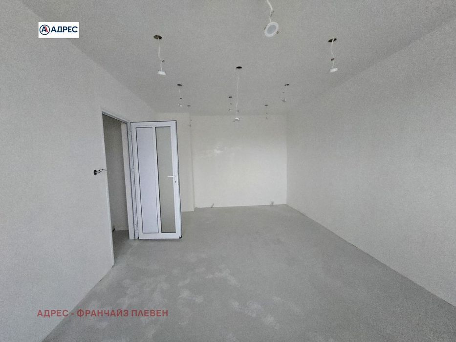 Продава се Двустаен апартамент в Плевен, Сторгозия - 60 кв.м за 842 €/кв.м - Снимка #3