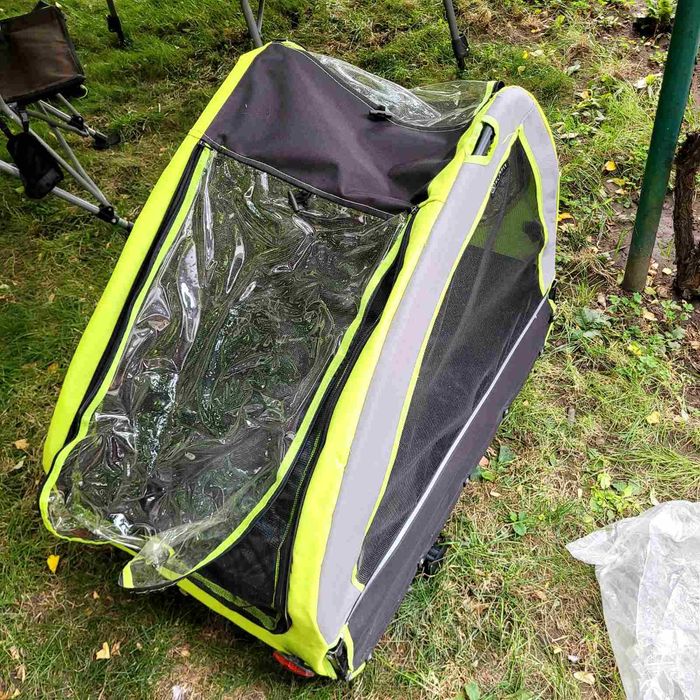 кучешка количка за колело. Може да се ползва и за транспортна