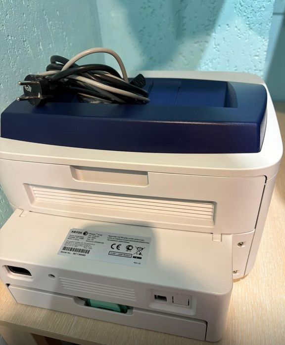 Принтер черно-белый в идеальном состоянии