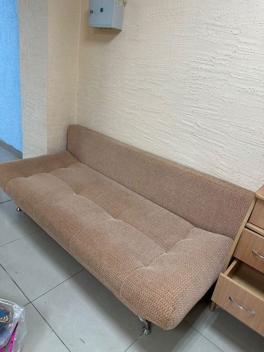Продам стол, кресло, комод, шкаф, диван