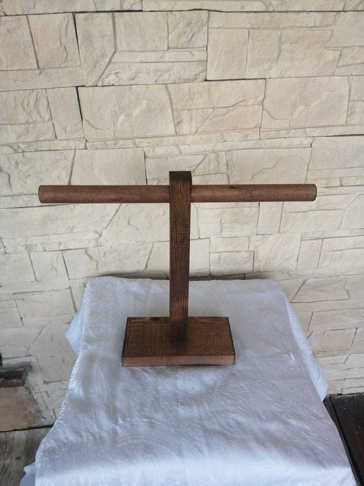 Поставка - стойка за бижута