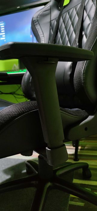 Геймърски стол/кресло Xmart XGC-205 LED Pro
