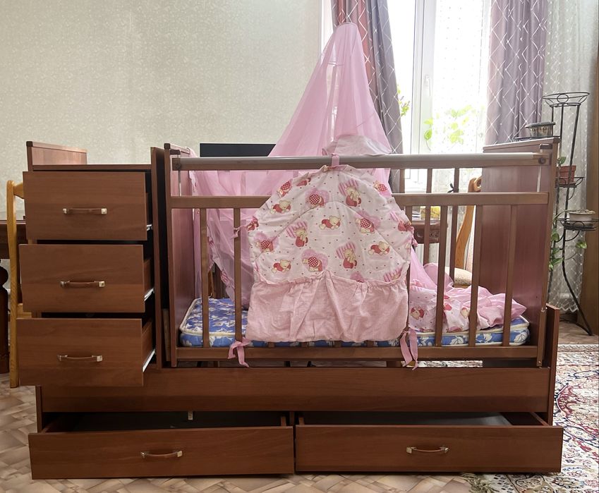 Продается детская кроватка
