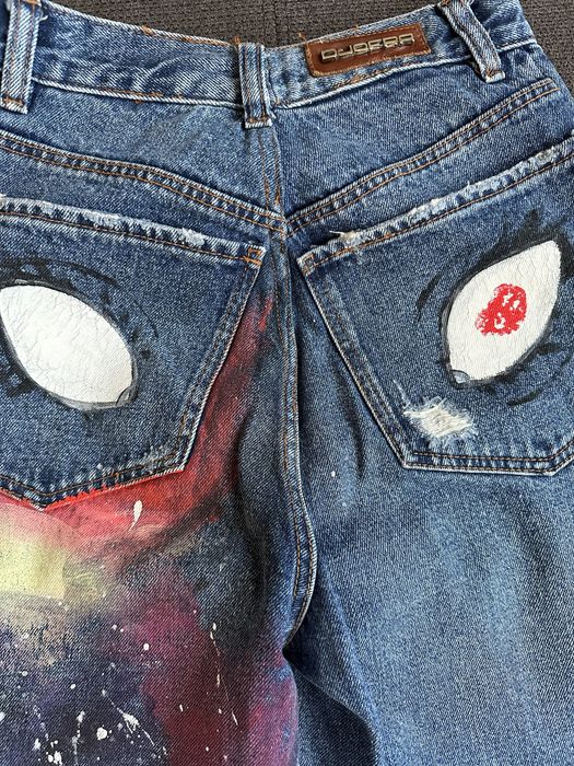 Дънки Djofra с ръчно рисувани елементи