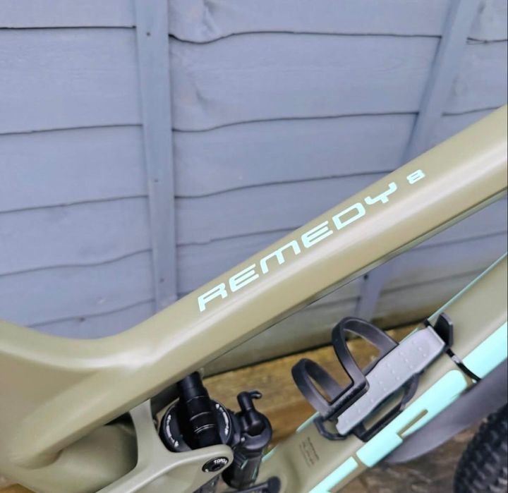 Trek remedy 8 2023 XL