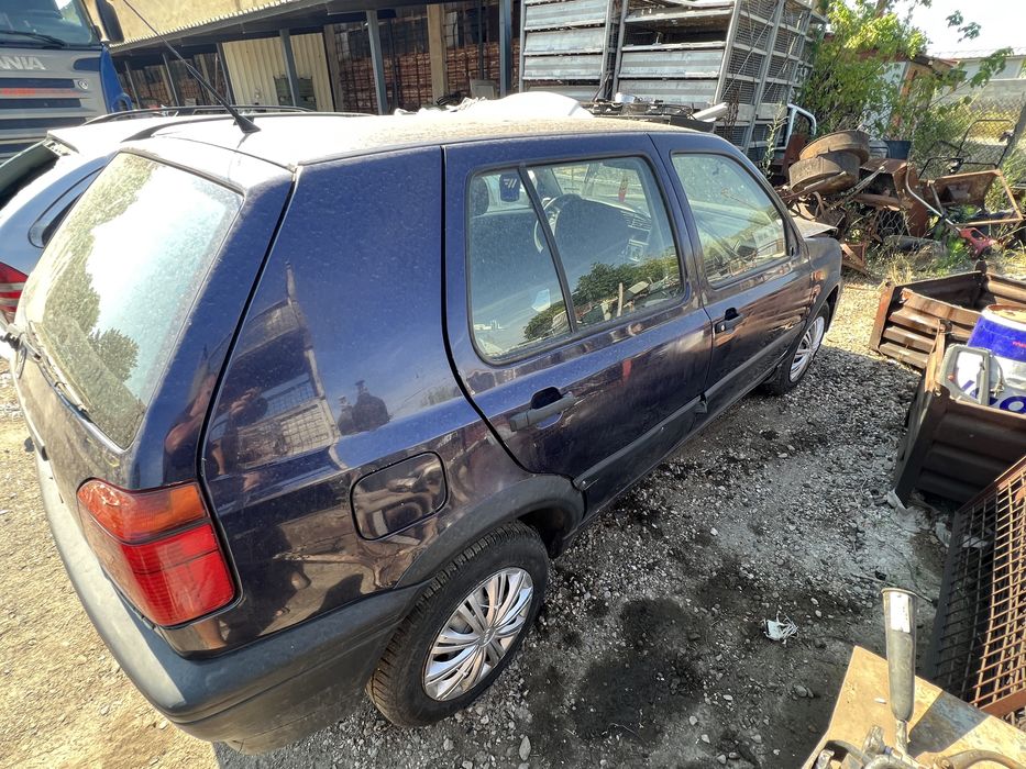 Volkswagen Golf 3 НА ЧАСТИ