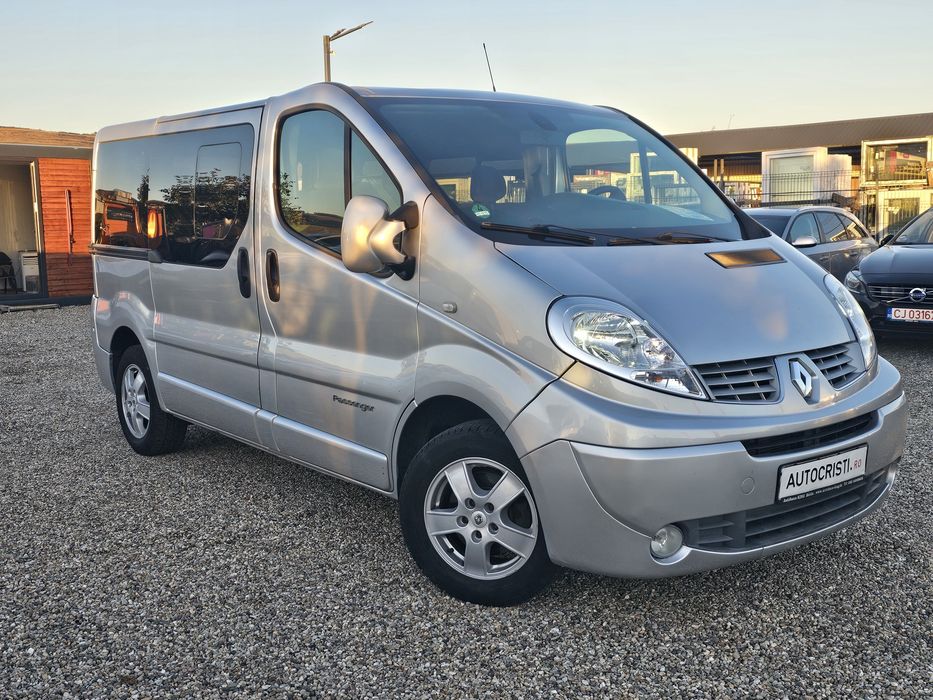 RENAULT Trafic 2013 — imagine 2