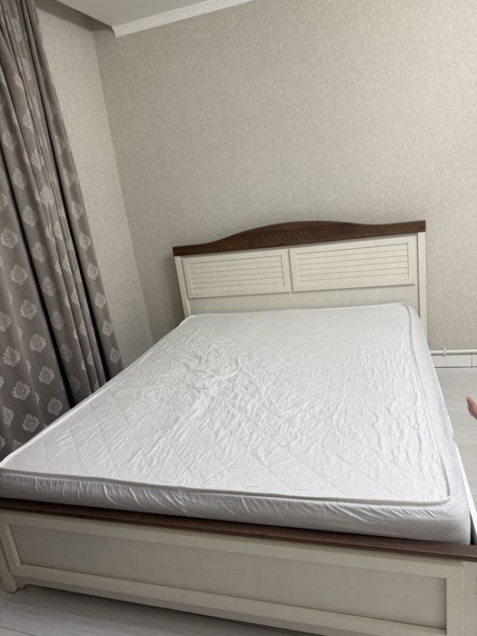 Продам кровать двуспальную