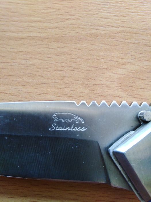 Автоматичен нож.