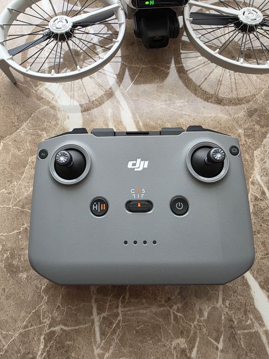 Дрон Dji Flip Чисто нов.