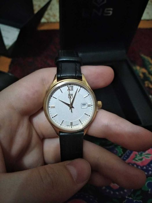 Продам наручные часы