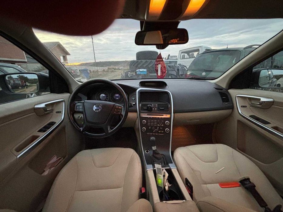 VOLVO XC60 2009 — imagine 9