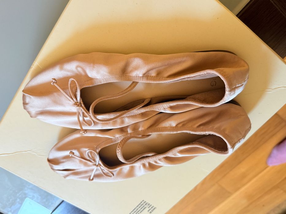 Сатенени обувки Mango